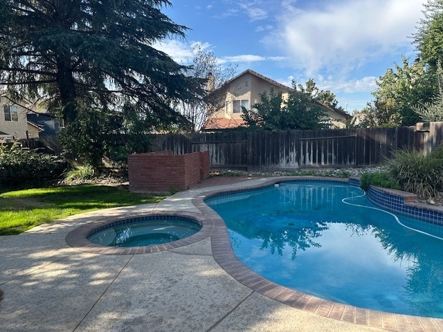 Building Photo - Riverband 4 Bedroom 2.5 Bath Home with Poo...