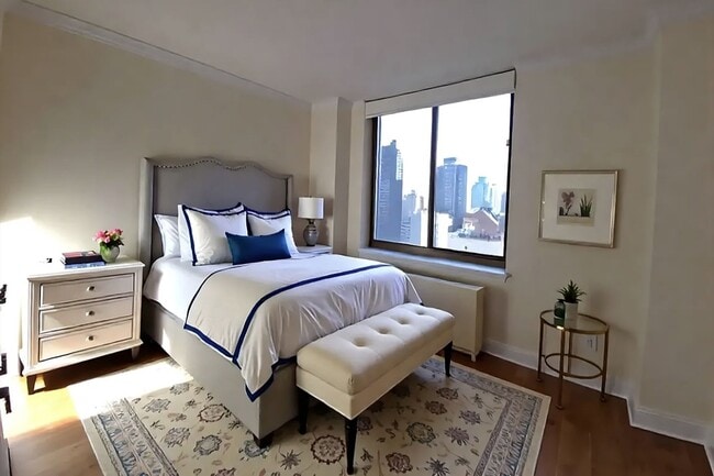 Building Photo - 400 E 90th St