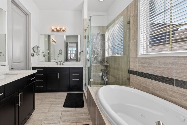 Building Photo - 1621 Rosewood St