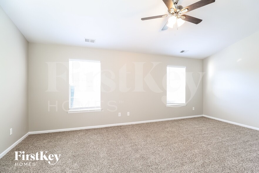 Building Photo - 13505 Walkers Creek Dr