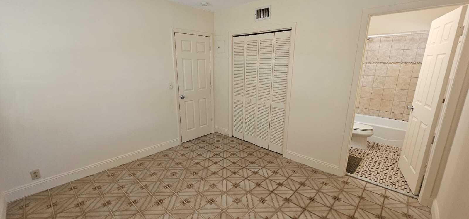 Building Photo - 9614 NW 5th Ave