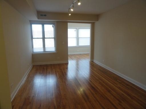 Building Photo - 4846 N Drake Ave