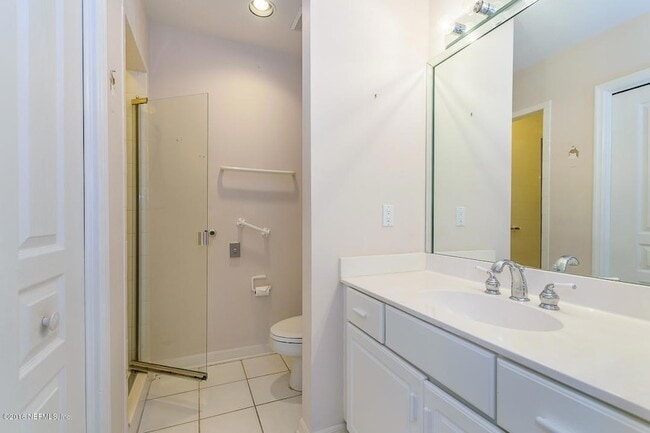 Building Photo - 1626 Strand St