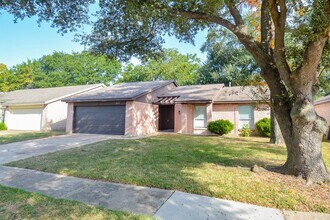 Building Photo - 8018 Sweetgum Trace Dr