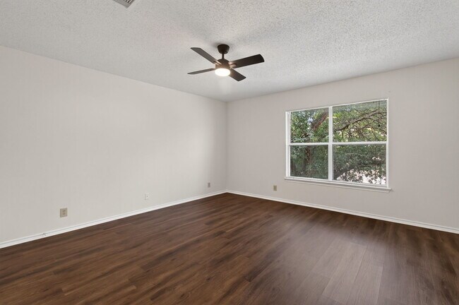 Building Photo - 8910 Kenton Mist