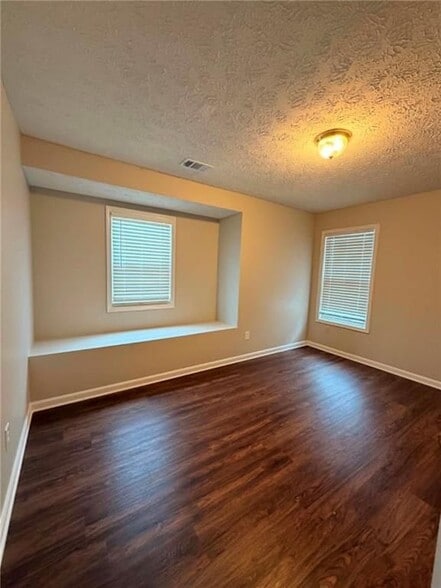 Building Photo - 2845 White Blossom Ln