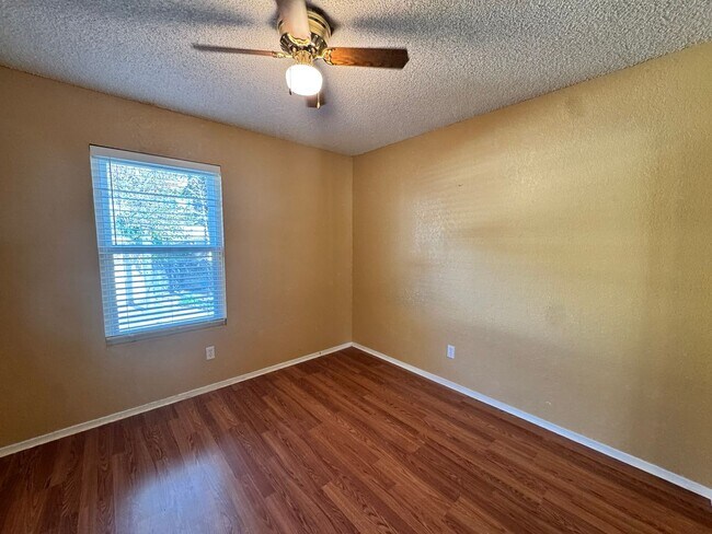 Building Photo - Very Nice Condo! 3 Miles to Cal Poly Groups Welcome Available June