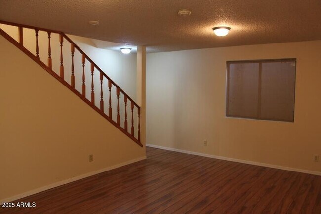 Building Photo - 2605 S Rita Ln