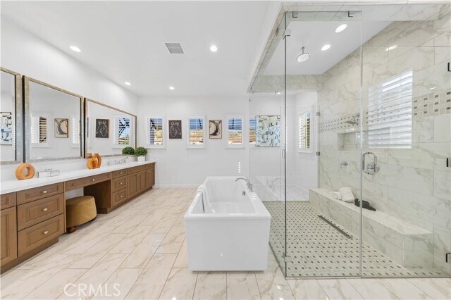 Building Photo - 111 Great Oak