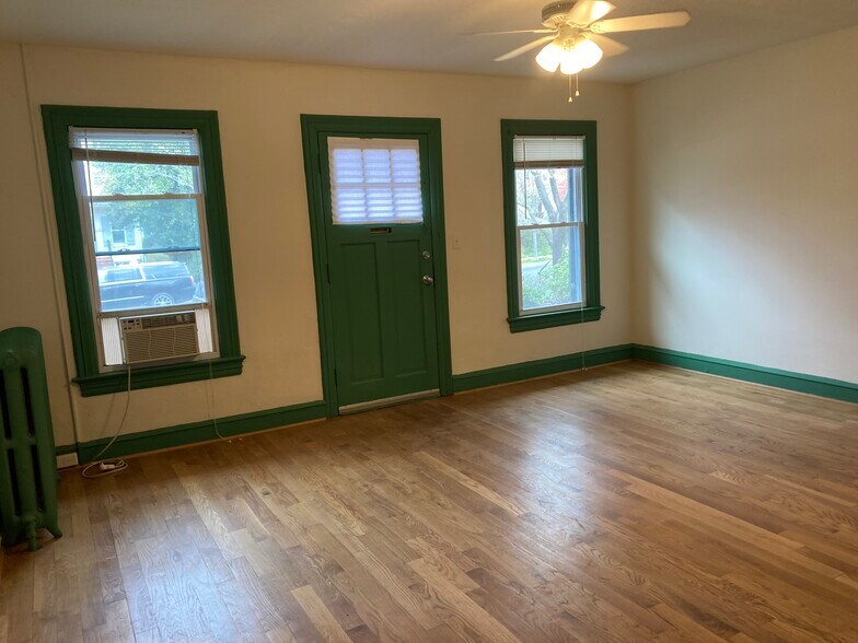 Living room - 3606 S St NW