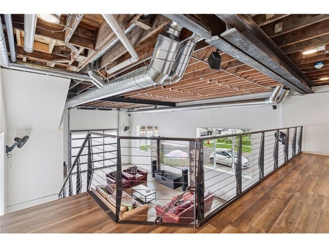 Building Photo - 1290 Snelling Ave N