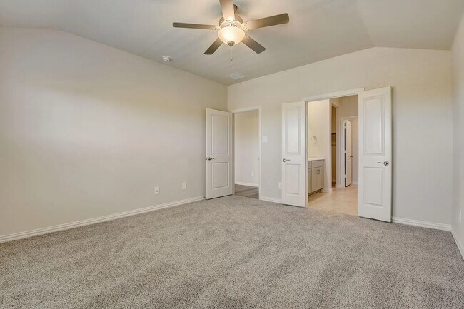 Building Photo - 1125 Gardendale Holw Ln