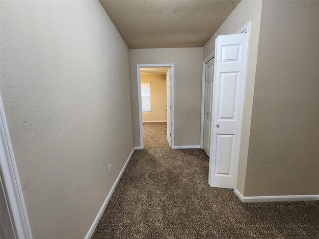 Building Photo - 11710 Chetman Dr