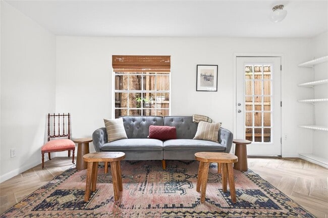 Building Photo - 1700 Houston St