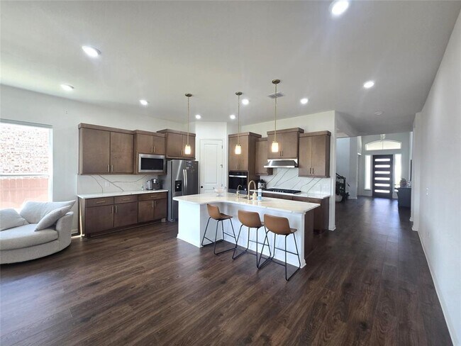 Building Photo - 2319 Cantata Cv