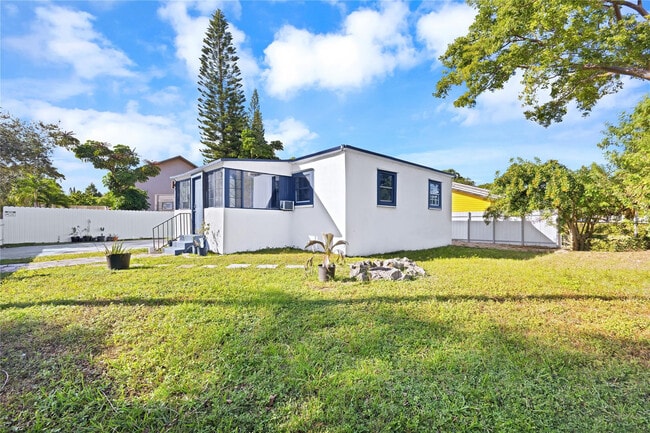 Building Photo - 1797 St