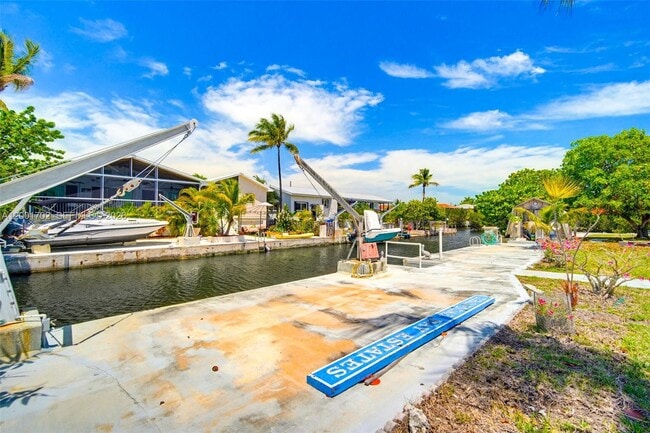Building Photo - 30361 Hardin Rd