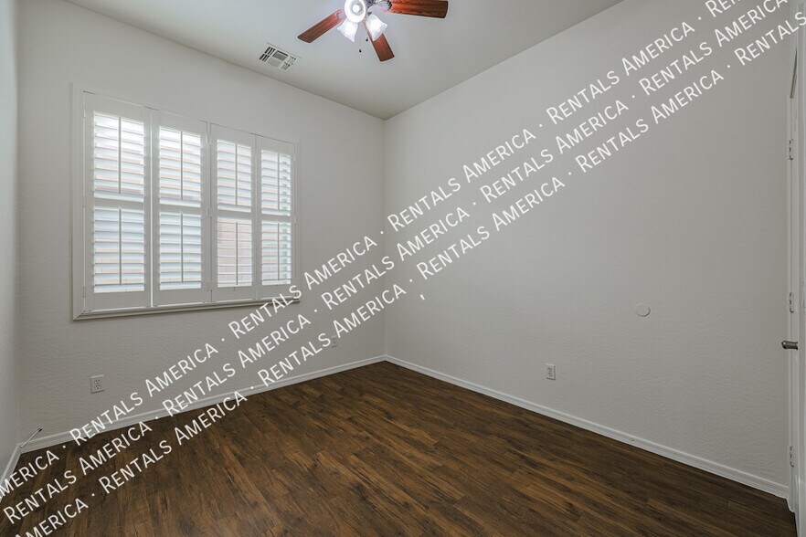 Building Photo - 16218 N 182nd Ln