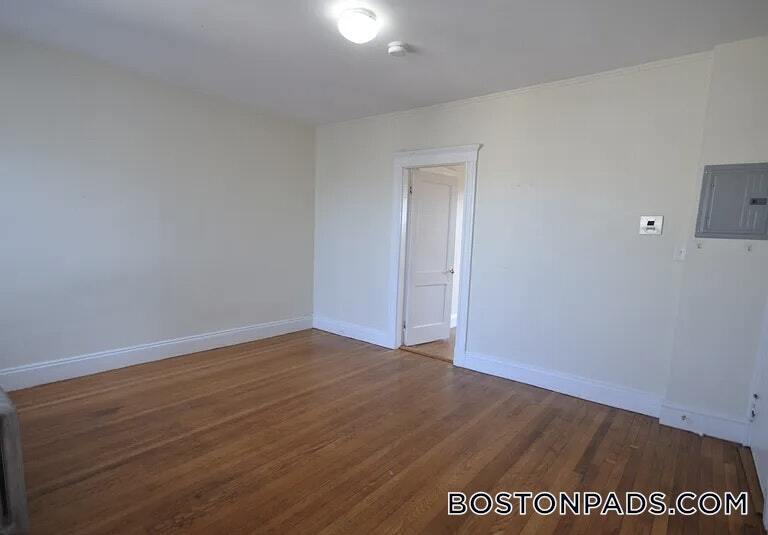 Building Photo - 1167 Boylston St