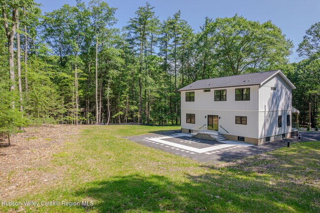 Building Photo - 32 Maurizi Ln
