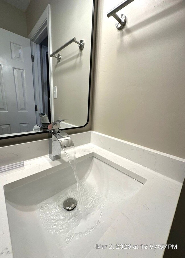 Building Photo - Germantown/ Gorgeous 5 Bedroom Home Newly Renovated