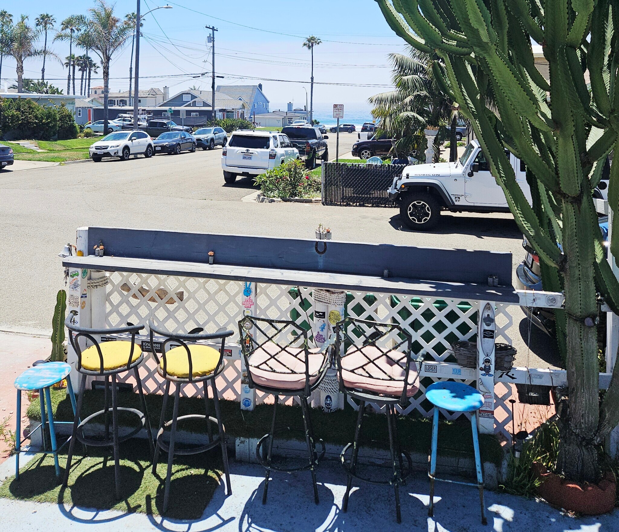 Property seating for sunsets. - 934 S Myers St