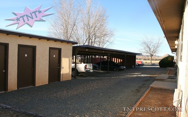 Building Photo - 1464