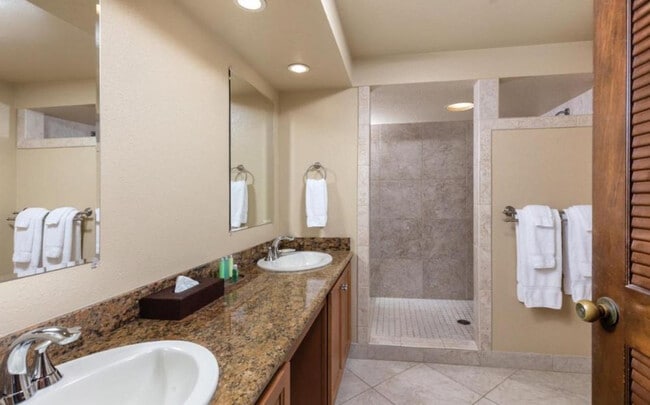 Building Photo - 78-6842-6842 Ali‘i Dr