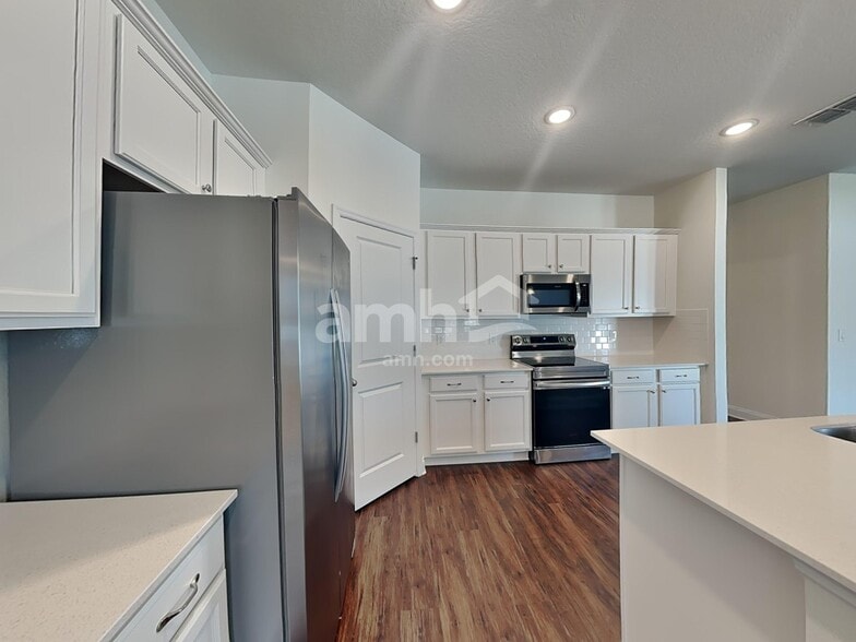 Building Photo - 971 Summer Stone Lp