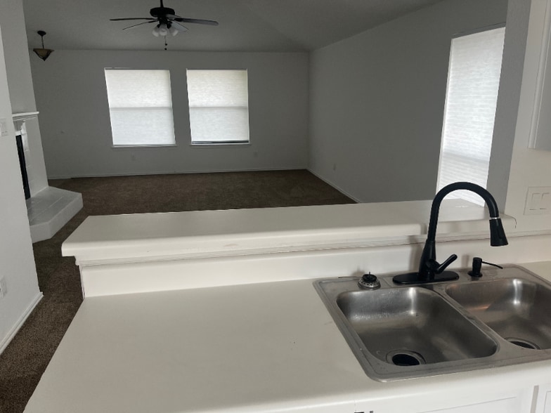 Building Photo - 1156 Highpoint Rd