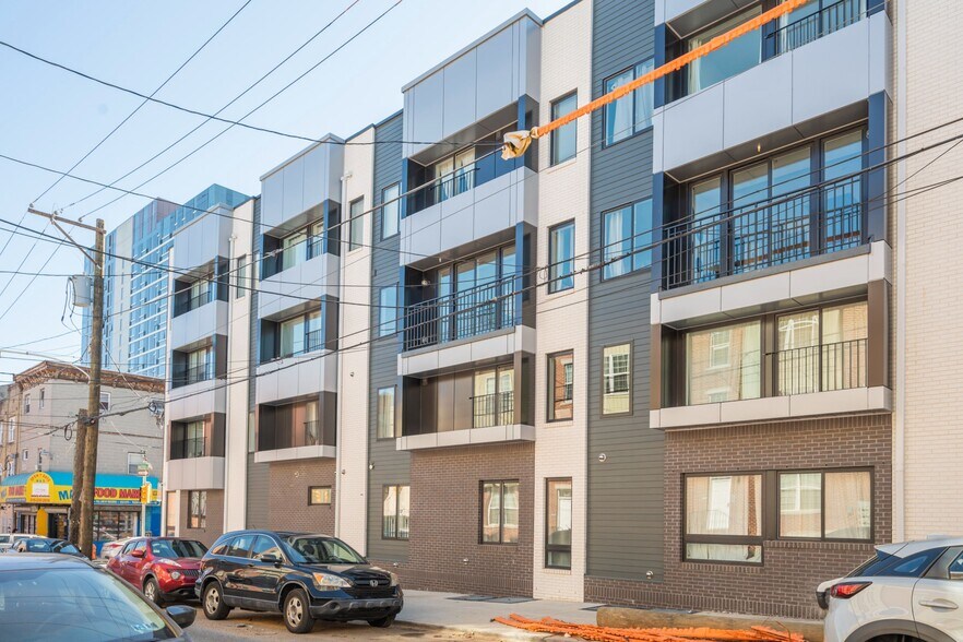 Building Photo - 1514 Master St