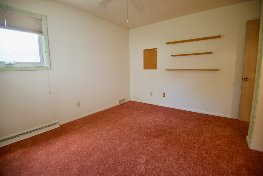 Building Photo - 1149 Sunrise Dr