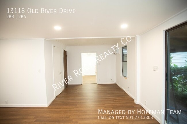 Building Photo - 13118 Old River Dr