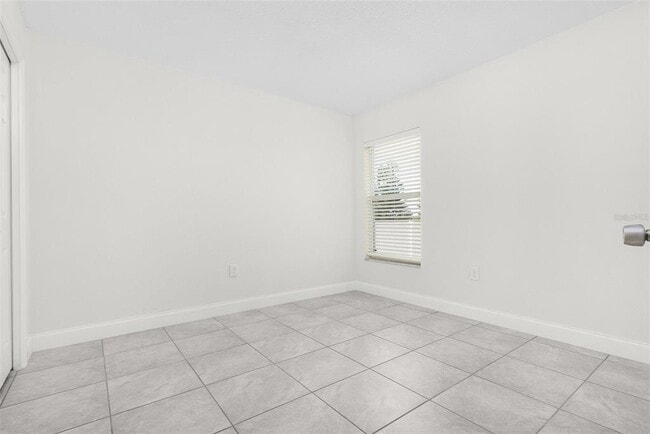 Building Photo - 525 Drayton Rd