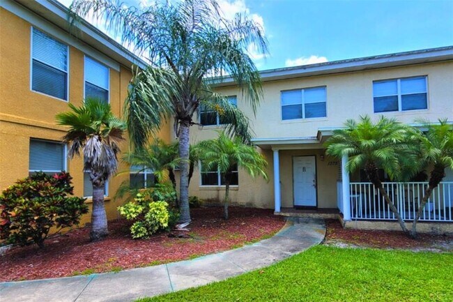 Primary Photo - 1375 Drew St