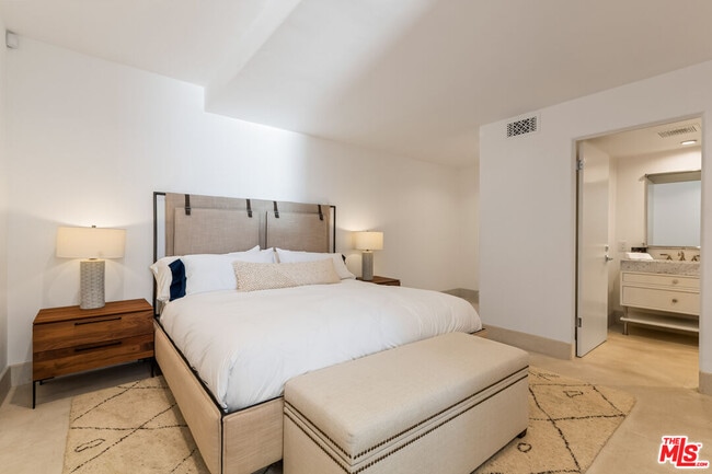 Building Photo - 42580 Pacific Coast Hwy