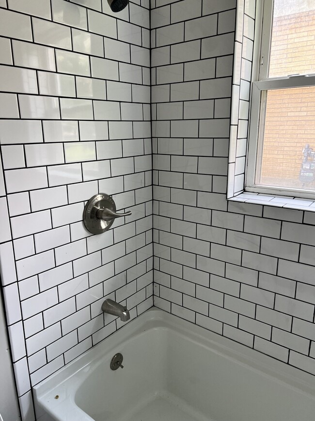 Building Photo - Southwestern Parkway