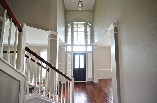 Building Photo - 5802 Sage River Ct