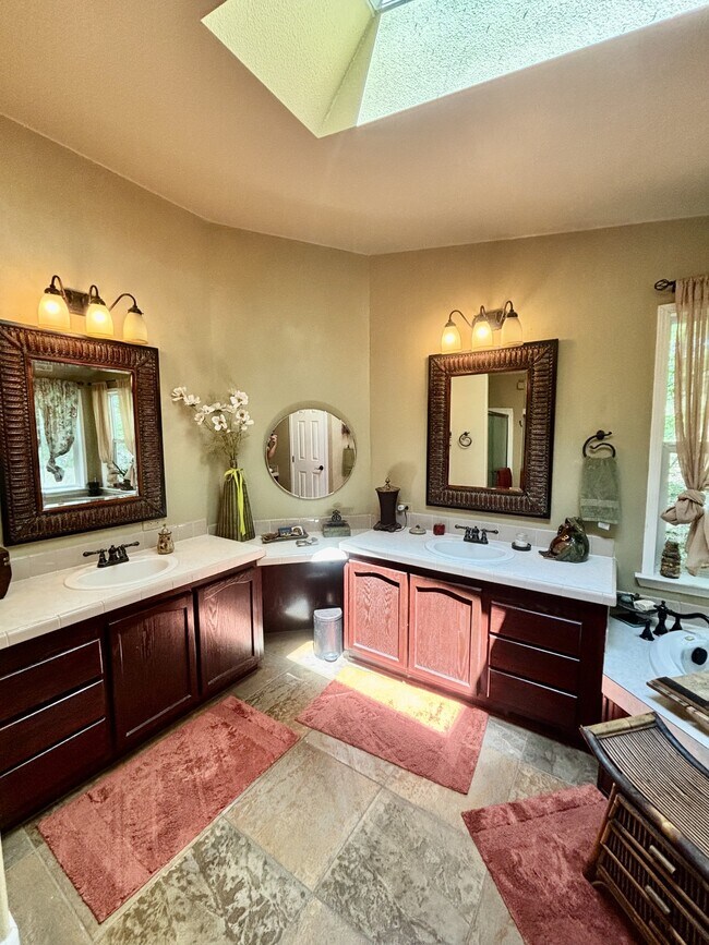 Building Photo - 12396 Mystic Mine Ct