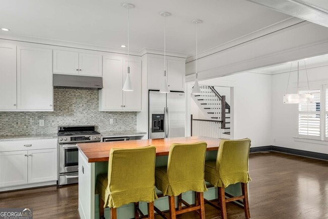 Building Photo - 546 Candler Park Dr NE