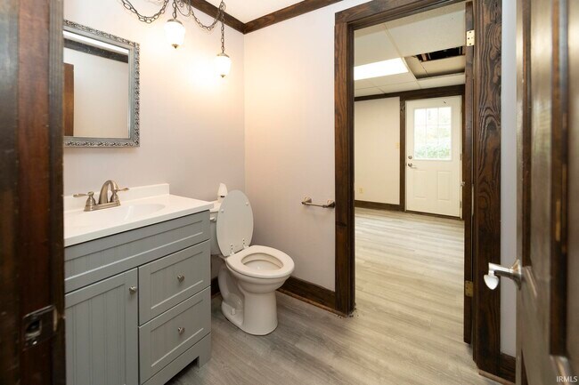 Building Photo - 7877 Marywood Dr