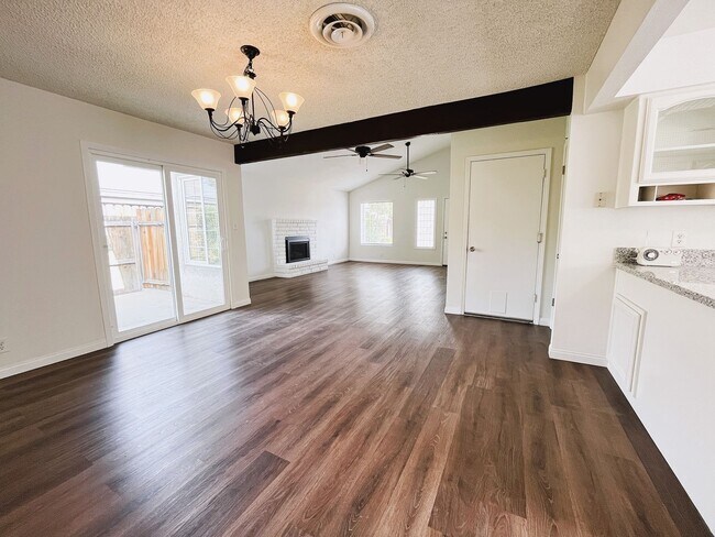 Primary Photo - Turnkey 3-Bedroom Home with Modern Upgrade...