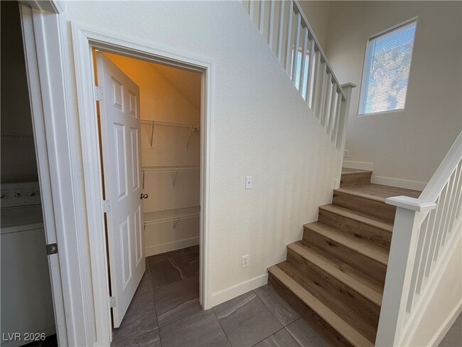 Building Photo - 3018 Anchorman Way