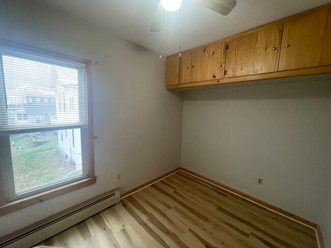 Building Photo - 345 Houghton St