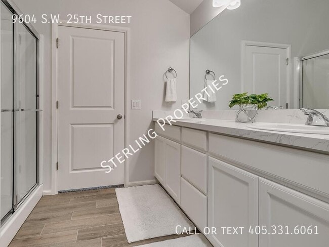 Building Photo - 9604 SW 25th St