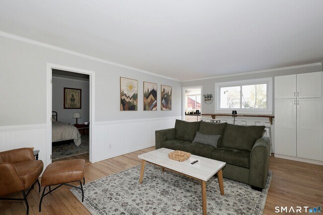 Building Photo - 6 Indian Ave