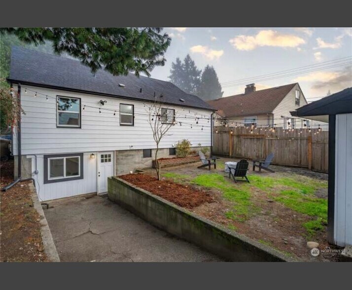 Shared yard but full driveway to yourself. This is the suites main entrance - 8042 S Bell St