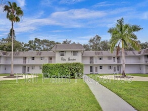 Building Photo - 10193 N Military Trl