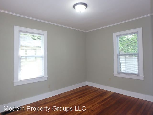 Building Photo - 2 br, 1 bath House - 111 E. Forest Ave