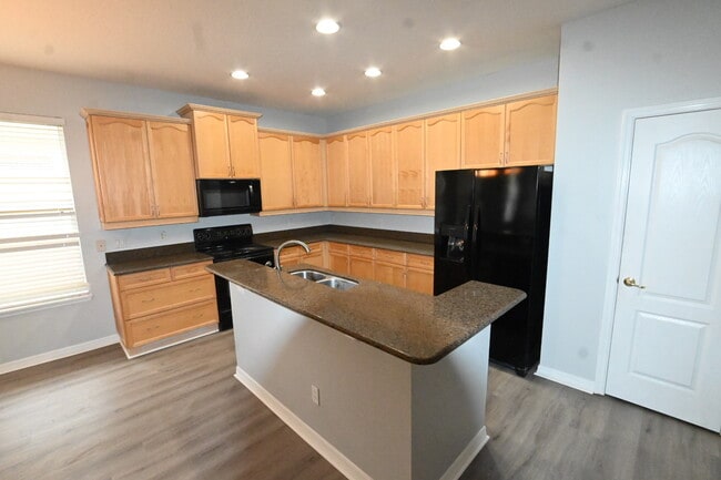 Building Photo - 12921 Cragside Ln